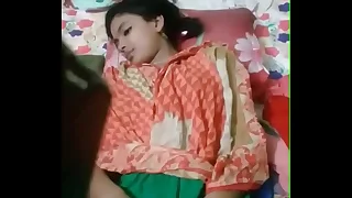 Lovely Bengali Piece of baggage Exposing The brush Virgin Pussy